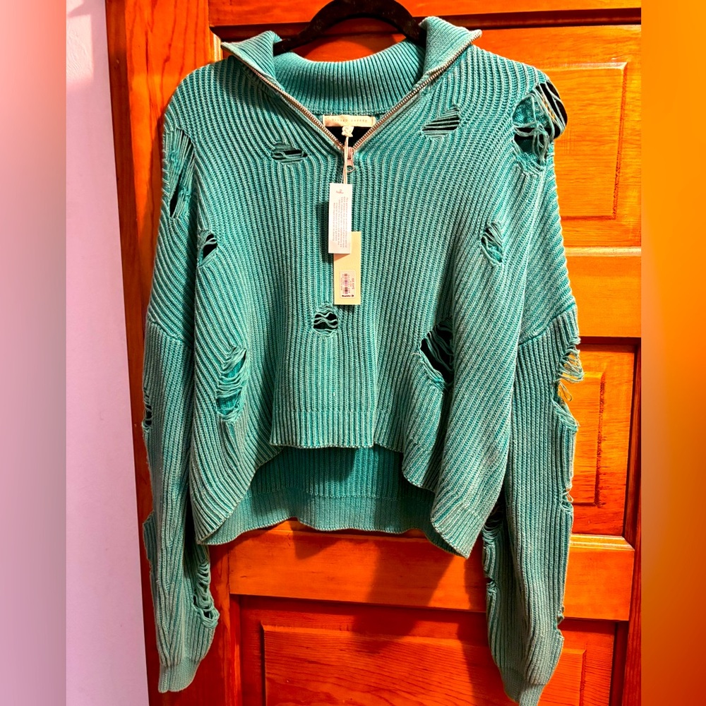 Gilded intent sweater that is new with tags! I love the teal color!